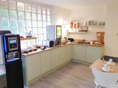 Cuisine ou kitchenette dans l'établissement Zenitude Hôtel-Résidences Le Cannet
