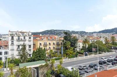 Vue générale sur la montagne ou vue sur la montagne depuis l'appartement
