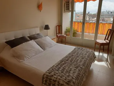 Un ou plusieurs lits dans un hébergement de l'établissement Cannes Satellite