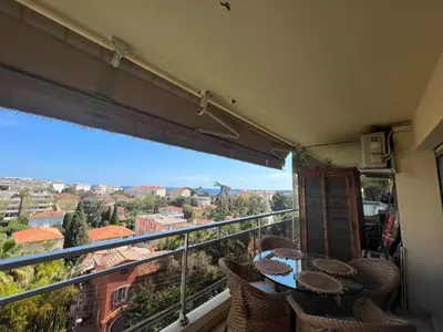 Balcon ou terrasse dans l'établissement Les Roses by Welcome to Cannes