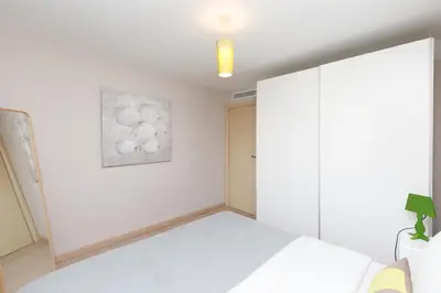 Un ou plusieurs lits dans un hébergement de l'établissement 3 bedrooms: 200m from Croisette