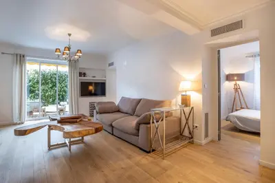 Coin salon dans l'établissement 3 pièces Luxe Croisette