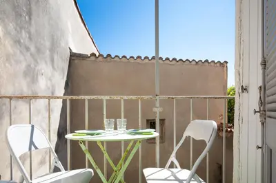 Balcon ou terrasse dans l'établissement Chez Dominique - Studio 2-4pers centre Antibes Fourmilliere 1er