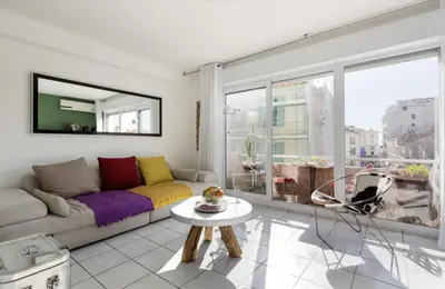 Coin salon dans l'établissement CANNES Festival Films Center, with 2 bedrooms and balcony
