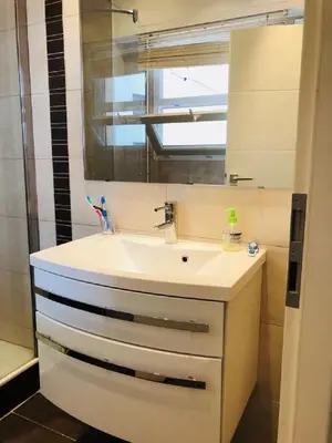 Salle de bains dans l'établissement Ô Palais des Iles Two Bedroom Cannes