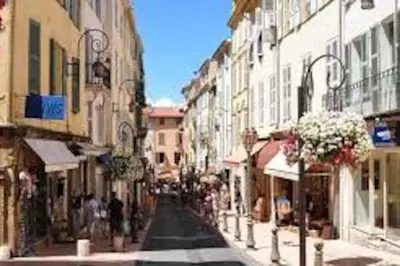 Quartier de l'appartement ou autre quartier proche