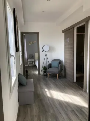 Coin salon dans l'établissement Villa Cocooning proche Cannes