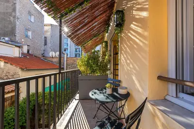 Balcon ou terrasse dans l'établissement Agences des Résidences - Rue Commandant André