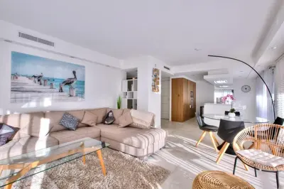 Coin salon dans l'établissement REF 1147 - Cannes Center - Apartment for rent