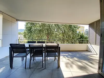 Balcon ou terrasse dans l'établissement Montfleurie TEI142 3P