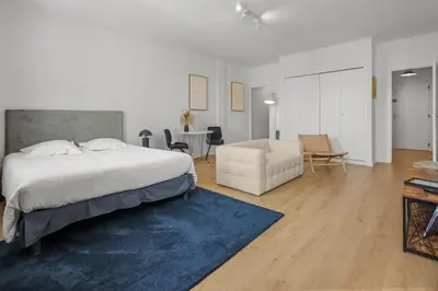 Un ou plusieurs lits dans un hébergement de l'établissement Magnifique appartement - 15 minutes a pieds PALAIS