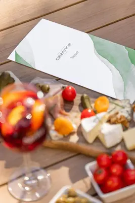 Nourriture dans l'hôtel ou à proximité