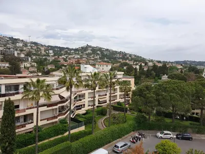 Vue générale sur la montagne ou vue sur la montagne depuis l'appartement