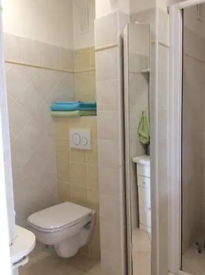 Salle de bains dans l'établissement appartement vue mer panoramique