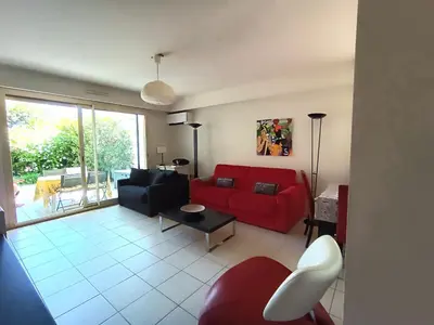 Coin salon dans l'établissement Villa Salammbo