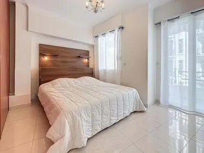 Un ou plusieurs lits dans un hébergement de l'établissement Luxury 1 bedroom Croisette Martinez direct sea view 241