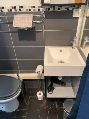 Salle de bains dans l'établissement STUDIO 45 CROISETTE CANNES