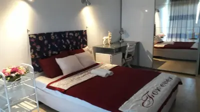 Un ou plusieurs lits dans un hébergement de l'établissement ZenGarden Pool,3bedrooms,lit bébé Beach800m,box&wifi