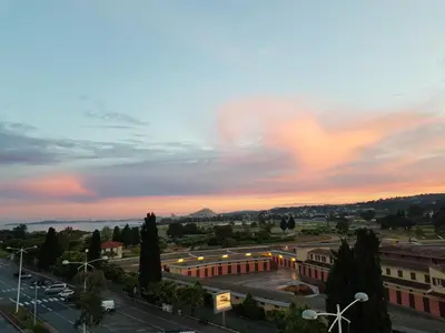 Lever ou coucher de soleil vu de l'appartement ou à proximité