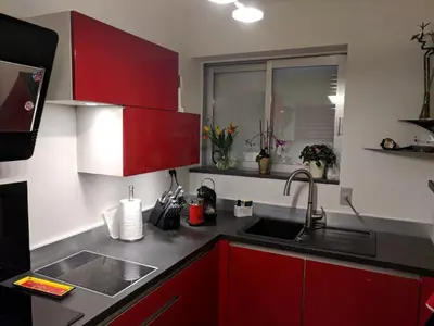 Cuisine ou kitchenette dans l'établissement French Riviera Condo 4 Rent in Marina Baie des Anges