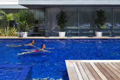 Piscine de l'établissement Hôtel Martinez, in The Unbound Collection by Hyatt ou située à proximité