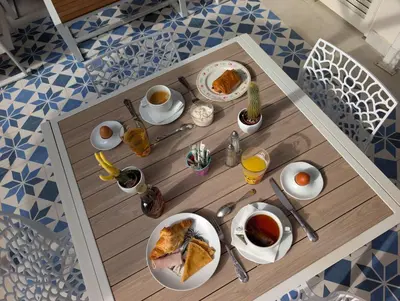 Nourriture dans l'hôtel ou à proximité