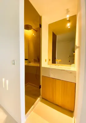 Salle de bains dans l'établissement Blvd De La Croisette 82A, Cannes, La Réale