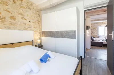 Un ou plusieurs lits dans un hébergement de l'établissement Chez Dominique - 2 chbres 2-6pers centre Antibes Migrainier T3 with AC
