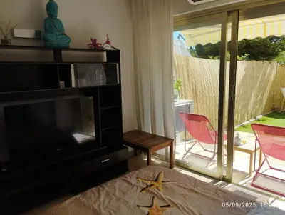 Plan de l'établissement Studio Rez de jardin Marina baie des Anges