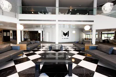 Coin salon dans l'établissement Mouratoglou Hotel & Resort