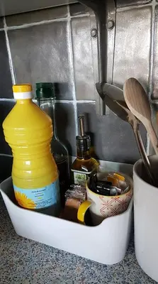 Cuisine ou kitchenette dans l'établissement Lovely apartment in Marina Baie des Anges- Baronnet - Sew view, free parking spaces on site, restaurants, beach, supermarket