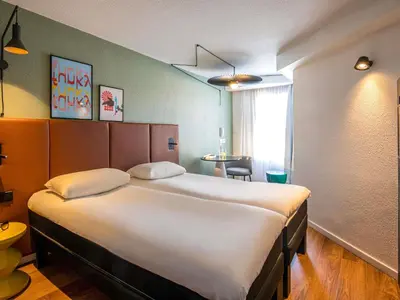Un ou plusieurs lits dans un hébergement de l'établissement ibis Cannes Centre