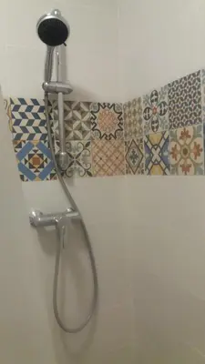 Salle de bains dans l'établissement STUDIO 3mn A PIED DE LA PLAGE AVEC TERRASSE