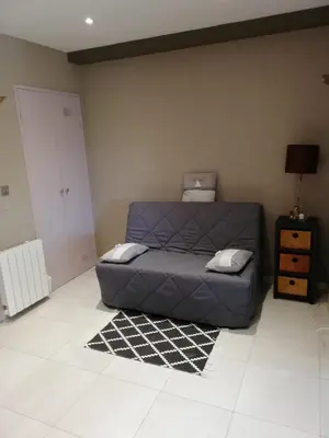 Coin salon dans l'établissement VILLENEUVE LOUBET- MARINA BAIE DES Anges -AU BON VIVRE - 2 pièces- Le Ducal - 60m2 Luxe