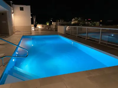 Piscine de l'établissement Lagrange Apart'Hôtel Antibes Olympie ou située à proximité