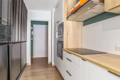 Cuisine ou kitchenette dans l'établissement Le Cocon Juanais - Welkeys
