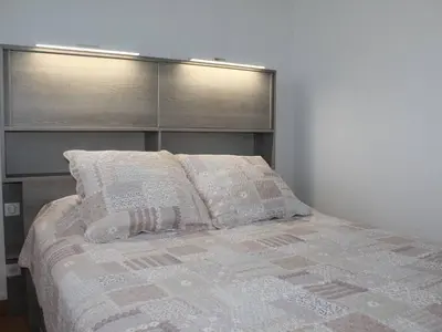 Un ou plusieurs lits dans un hébergement de l'établissement Appartement 2P, 4 couchages, climatisé avec parking à Villeneuve-Loubet Plage - FR-1-252A-30