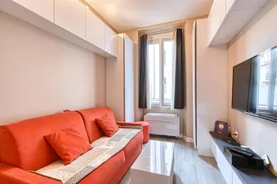 Coin salon dans l'établissement Beautiful and cozy apartment in the heart of Cannes