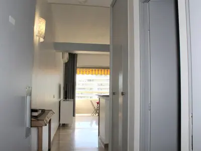 Plan de l'établissement Villeneuve-Loubet : Appartement climatisé, 2 pièces, 4 couchages, parking en option - FR-1-252A-31
