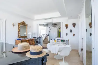 Plan de l'établissement Art Deco Luxury Apartment with Breath Taking View on Cannes Bay by Olidesi