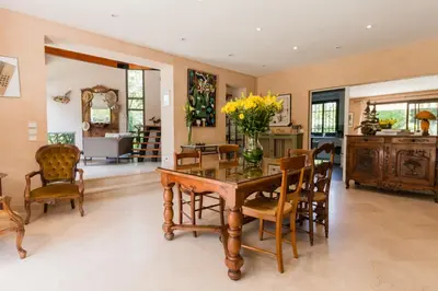 Coin salon dans l'établissement Villa Tsavorite - Cannes Californie