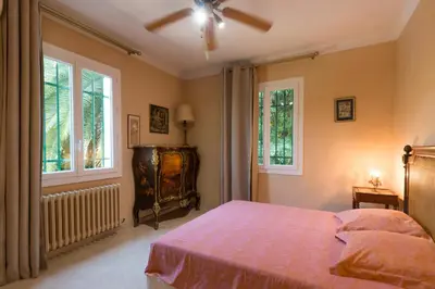 Un ou plusieurs lits dans un hébergement de l'établissement Villa Tsavorite - Cannes Californie