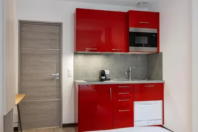 Cuisine ou kitchenette dans l'établissement Appartements French Riviera Confidential Centre Ville Juan les Pins proche des plages