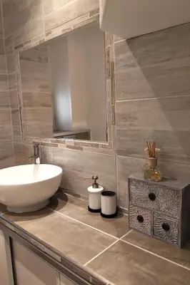 Salle de bains dans l'établissement Magnifique studio coeur Vieil Antibes