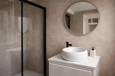 Salle de bains dans l'établissement Studio chic rénové à 5 min du Palais & de la Croisette Cannes