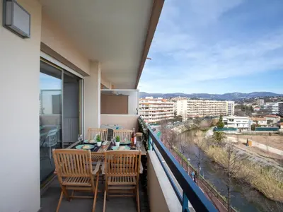 Balcon ou terrasse dans l'établissement Studio Le Cagnes Beach-1 by Interhome