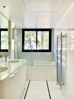 Salle de bains dans l'établissement Carlton Riviera