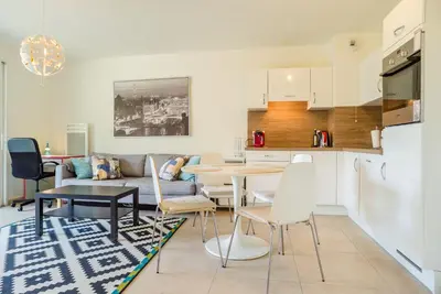 Cuisine ou kitchenette dans l'établissement Parc Eugenie by Welcome to Cannes