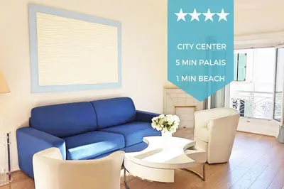 Coin salon dans l'établissement 2-Br City center near Croisette & Palais
