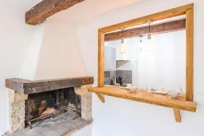 Plan de l'établissement AUTHENTIQUE STUDIO au CŒUR du VILLAGE PROVENCAL